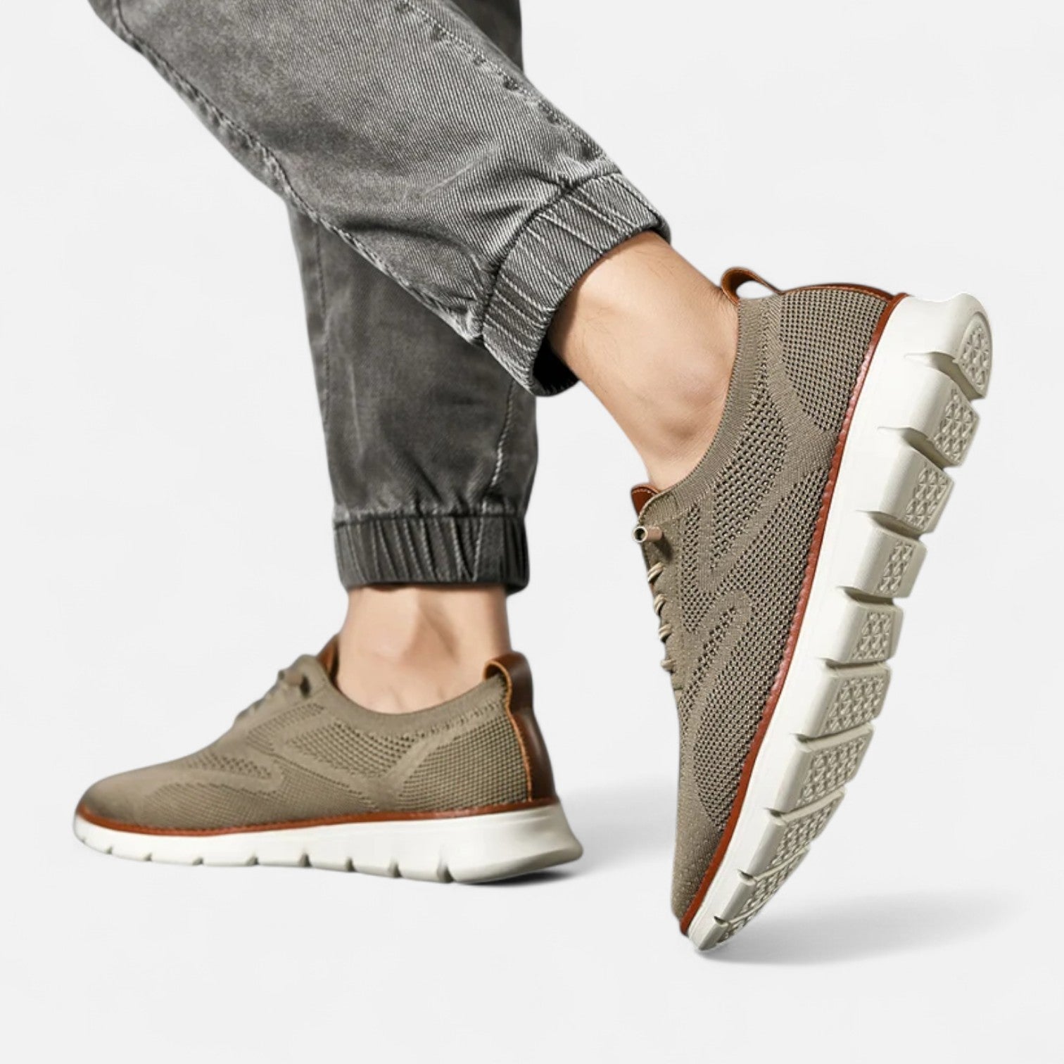 Men’s Knit Sneakers with Lace-Up Closure – Breathable Fabric