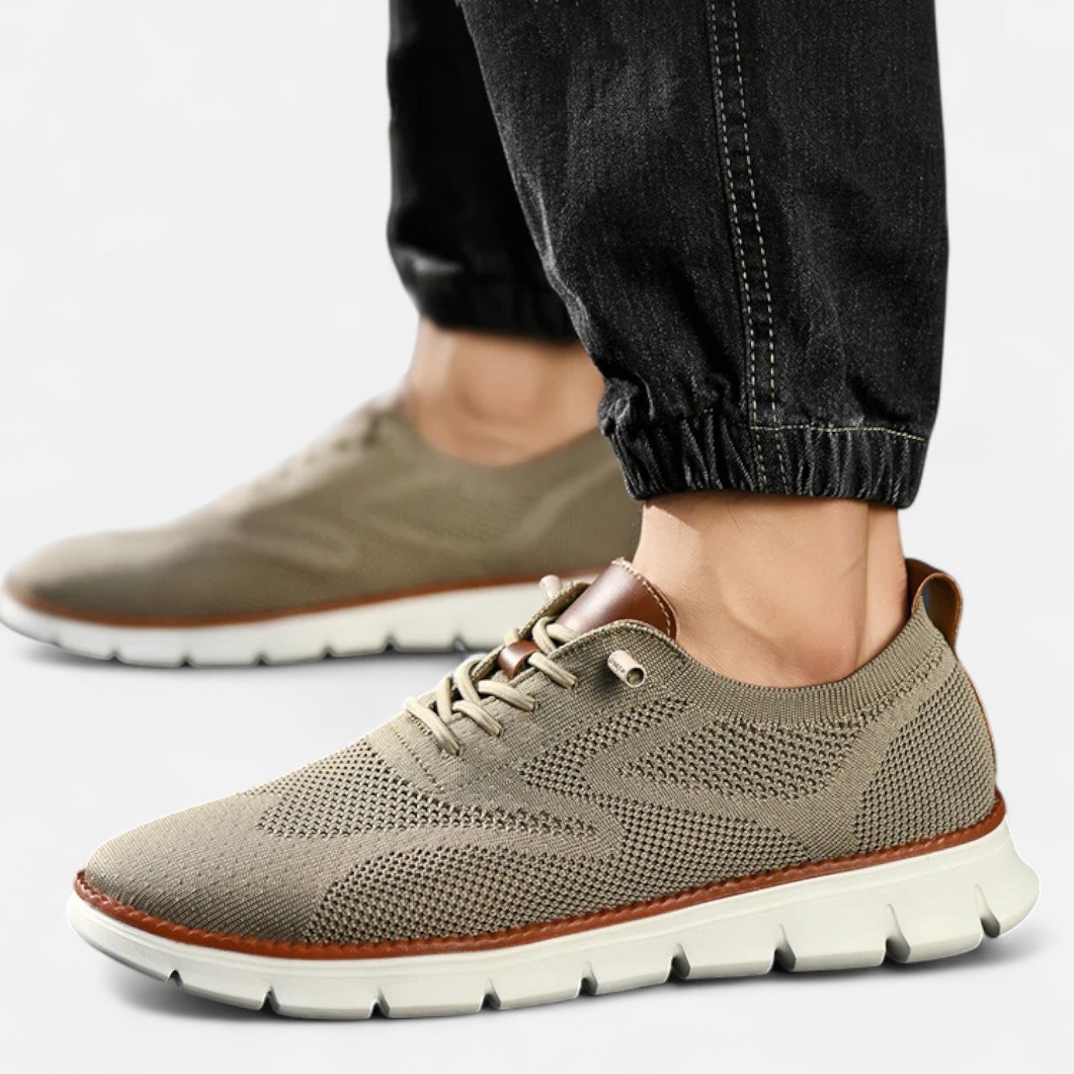 Men’s Knit Sneakers with Lace-Up Closure – Breathable Fabric