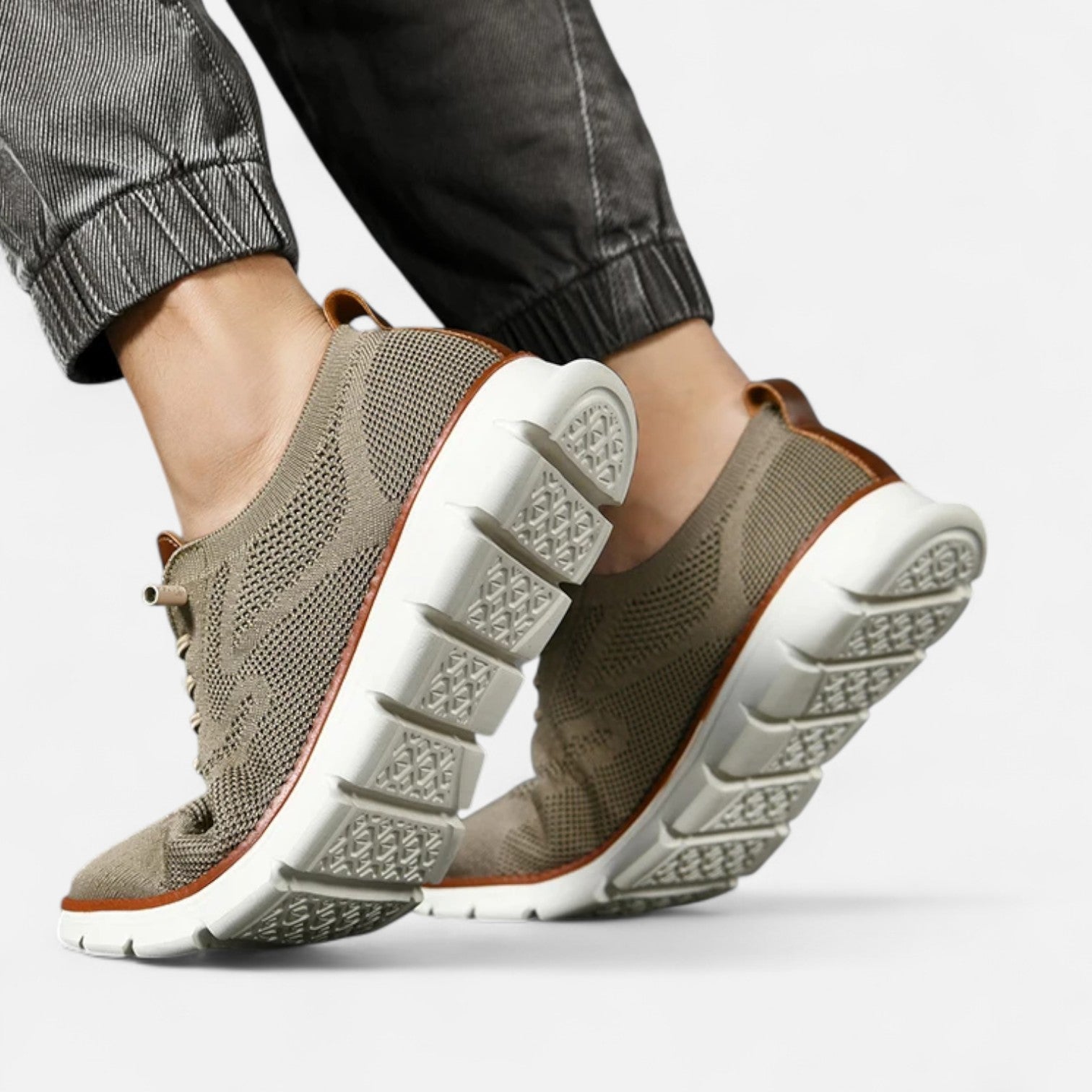 Men’s Knit Sneakers with Lace-Up Closure – Breathable Fabric