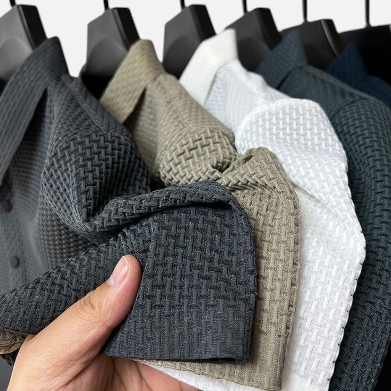 Men’s Polo Shirt in Cotton Blend with Classic Collar