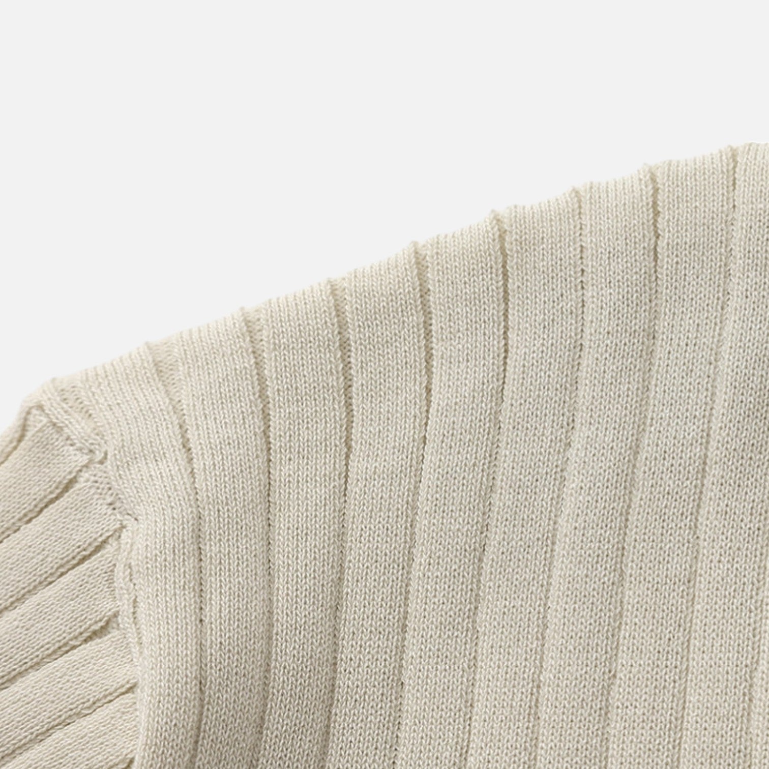 Men’s Knitted Polo Shirt in Ribbed Structure