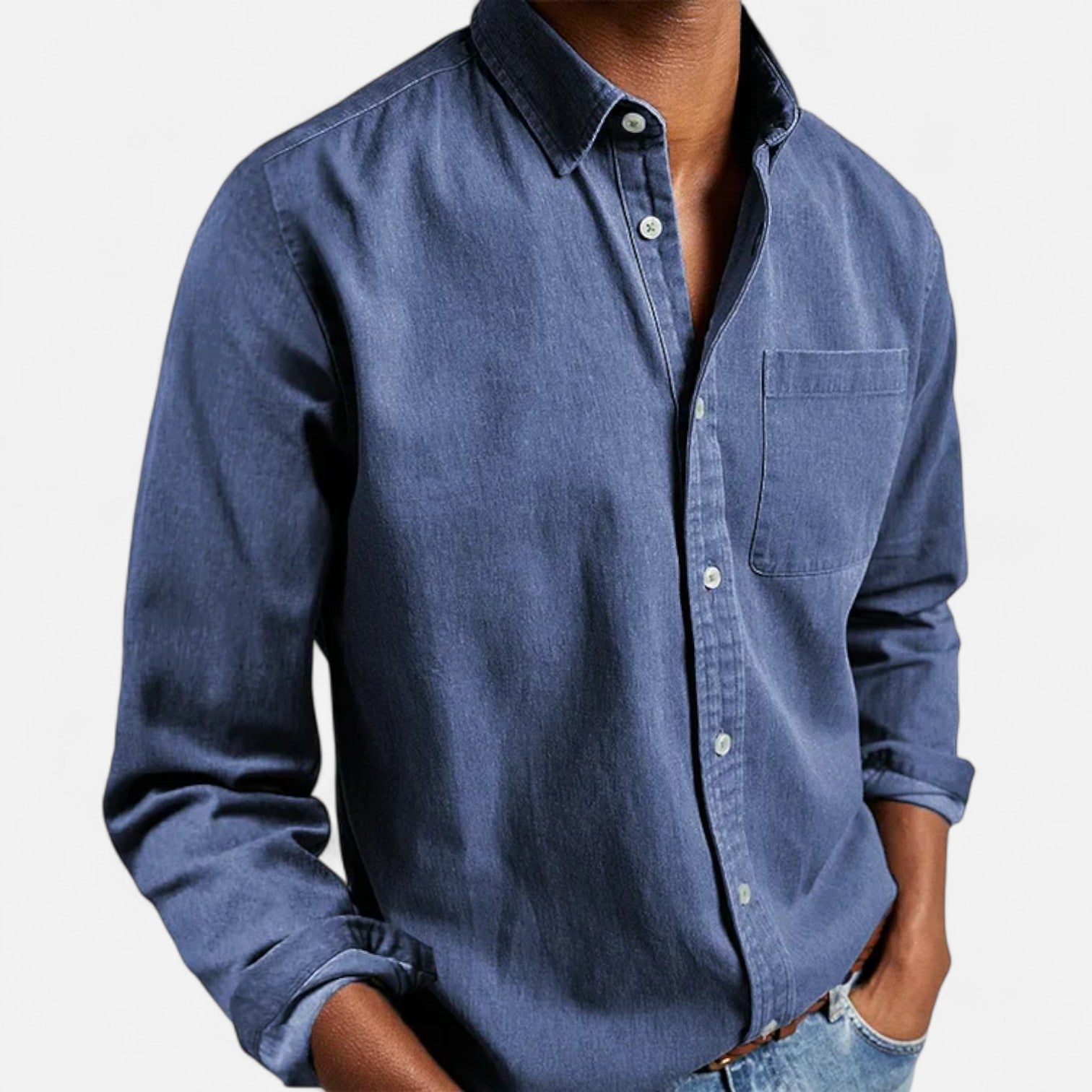 Men’s Shirt with Classic Fit and Button Closure