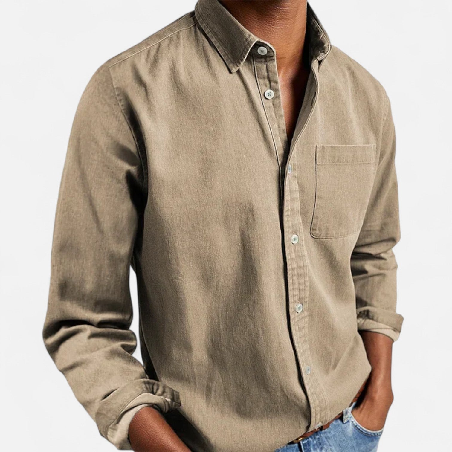 Men’s Shirt with Classic Fit and Button Closure